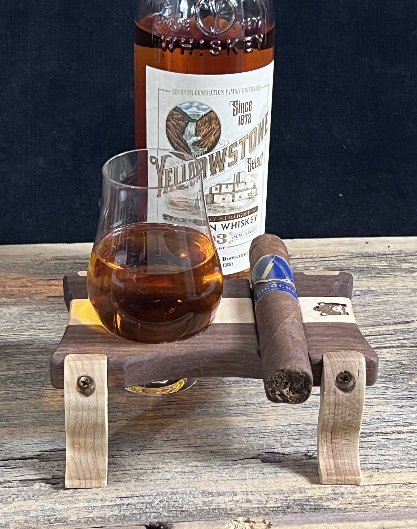 Custom Whiskey Pig® Glencairn Whiskey Flight with Cigar Rest